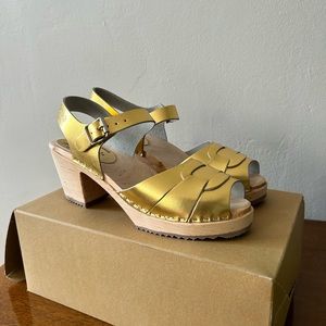 Lotta from Stockholm Gold Leather Sandals